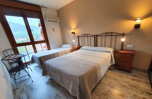 Arriondas Hotel | Discover Comfort at Hotel Acebos Arriondas with Spa & Breakfast