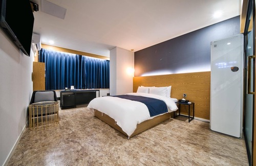 Dongcheon Hotel | Eco-Friendly Hotel Adele: Family Stay with Breakfast & Hot Tub