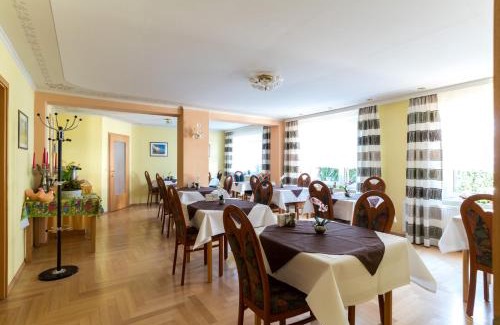 Wismar Hotel | Budget-Friendly Hotel Adler with Breakfast and Great Reviews