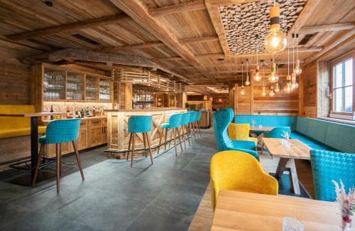 Ehingen Hotel | Discover Hotel Adler - Paulas Alb: Family & Pet Friendly Stay