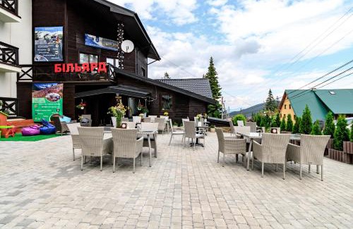 Dragobrat Hotel | Top-Rated Hotel "Адреналін" with Oceanfront Pool & Spa