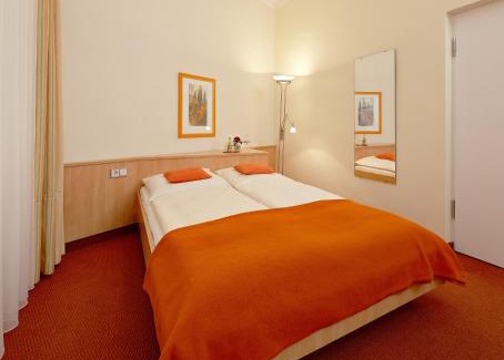 Lehel Hotel | Discover Hotel ADRIA München: Pet-Friendly with Breakfast