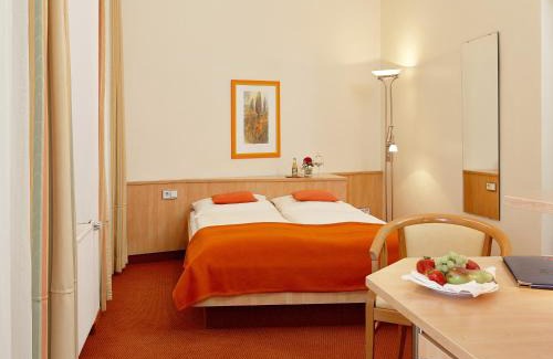 Lehel Hotel | Discover Hotel ADRIA München: Pet-Friendly with Breakfast