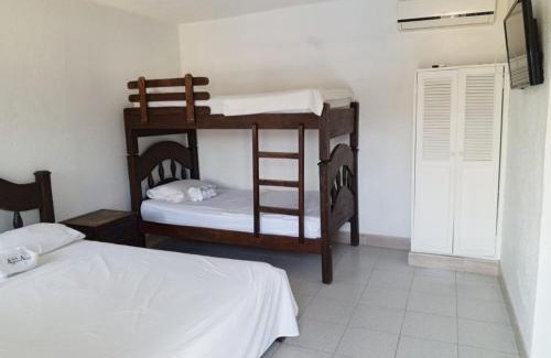 Melgar Hotel | Relax at Hotel Agua Azul Melgar Tolima with Pool & Dining