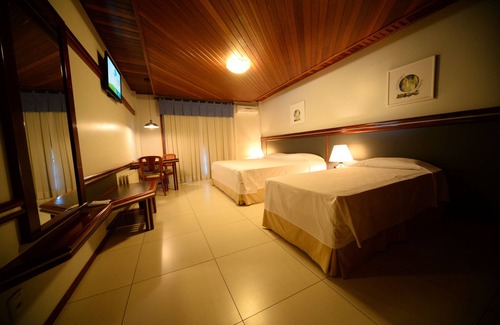 Higienopolis Hotel | Relaxing Hotel Aguas Claras Higienopolis with Pool & Spa