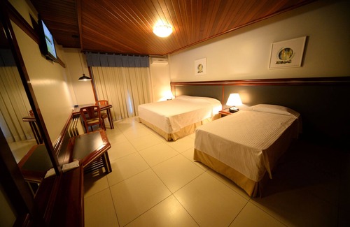 Higienopolis Hotel | Relaxing Hotel Aguas Claras Higienopolis with Pool & Spa