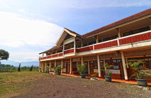 Garut House | Budget-Friendly Stay at Hotel Agung Permata Artha