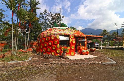 Garut House | Budget-Friendly Stay at Hotel Agung Permata Artha
