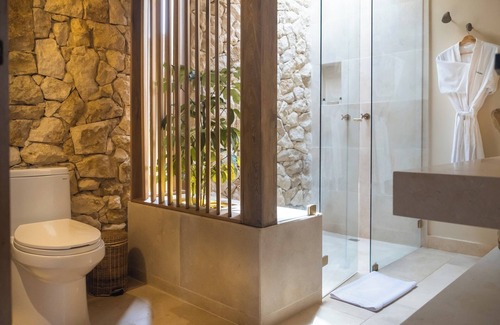 San Antero Hotel | Elegant Hotel Aimarawa: 4-Star Retreat with Spa & Pool