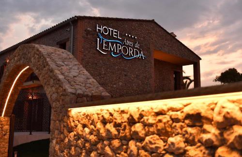 Torroella de Fluvia Hotel | Charming Hotel Aires de l'Emporda with Ocean Views