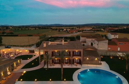 Torroella de Fluvia Hotel | Charming Hotel Aires de l'Emporda with Ocean Views