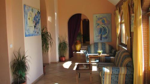Summonte Hotel | Discover Hotel Al Palazzetto: Pet-Friendly with Pool & More