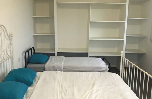 Bouconvillers Hotel | Discover Comfort at Hotel Aladin with Breakfast Included