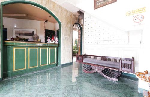 Palmerah House | Budget-Friendly Hotel Alamanda: Child-Friendly Retreat
