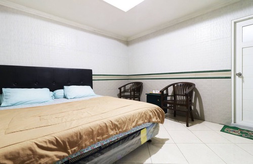 Palmerah Hotel | Discover Hotel Alamanda: Family-Friendly with Breakfast Included