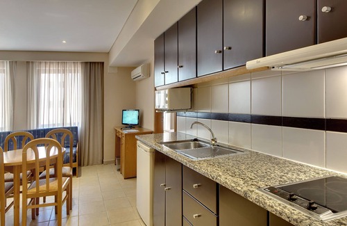 Vila Real Santo Antonio Hotel | Delightful Hotel Alba: 4-Star Getaway with Spa & Pool