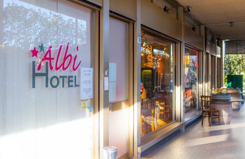 Stezzano Hotel | Family-Friendly Hotel Albi with Breakfast Included