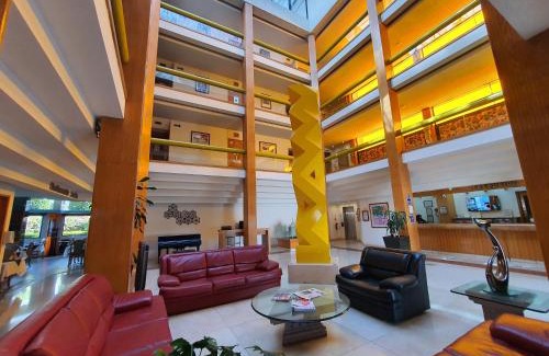 Queretaro Hotel | Relax at Hotel Alcampo: 4-Star Comfort with Amenities