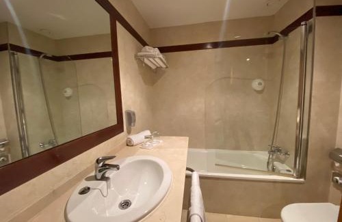 Aviles Hotel | Discover Hotel Alda Palacio Valdés with Great Amenities