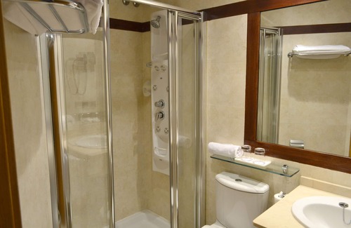 Aviles Hotel | Discover Hotel Alda Palacio Valdés: Rated 8.4/10 & Spa Access