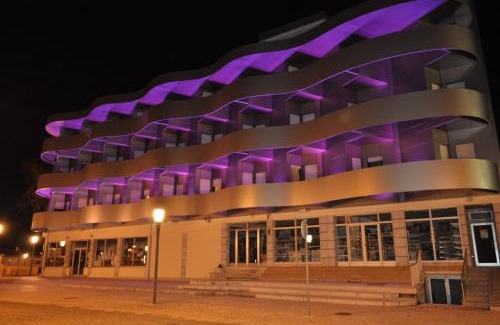 Fatima Hotel | Discover Hotel Aleluia: Family-Friendly & Wheelchair Accessible