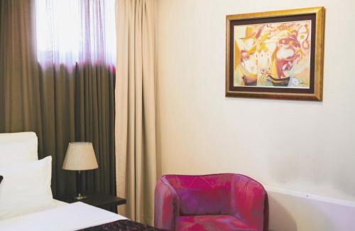 Downtown Hotel | Experience Comfort at Hotel Alexandar Lux with Ocean Views