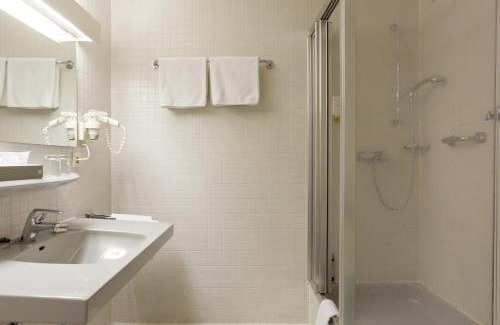 Bad Alexandersbad Hotel | Discover Hotel Alexandersbad: Oceanfront Relaxation Awaits