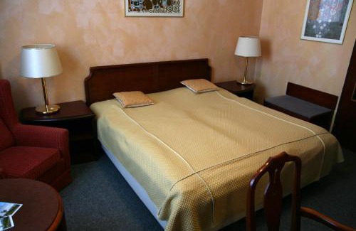 Valasske Klobouky Hotel | Pet-Friendly Hotel Alfacentrum with Breakfast & Family Amenities