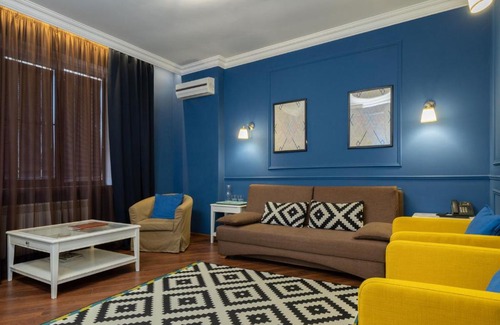 Makhachkala Bed & Breakfast | Budget-Friendly Hotel ALHAMBRA with Hot Tub & Breakfast