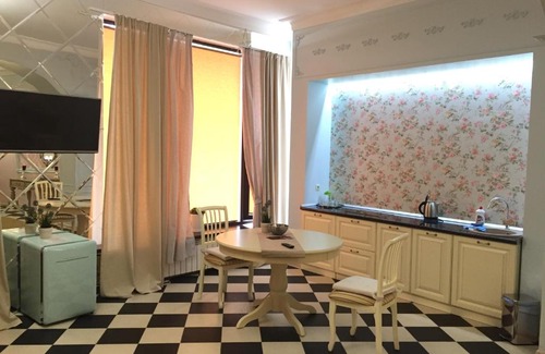 Makhachkala Bed & Breakfast | Budget-Friendly Hotel ALHAMBRA with Hot Tub & Breakfast