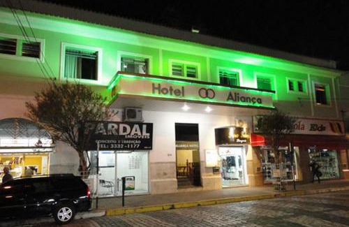 Sao Lourenco Hotel | Oceanfront Hotel Aliança: Family-Friendly with Pool Access