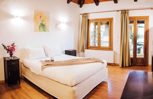Kala Nera Hotel | Discover Hotel Alkifron Kala Nera with Family-Friendly Amenities