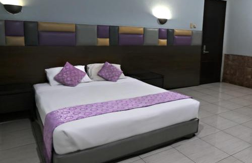 Palmerah Hotel | Family-Friendly Hotel Alma with Restaurant Amenities