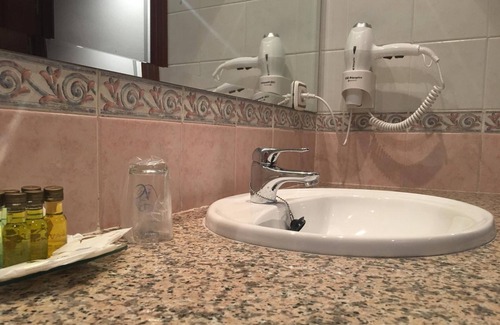 Belvis de Monroy Hotel | Discover Hotel Alonso de Monroy with Pool and Spa Amenities