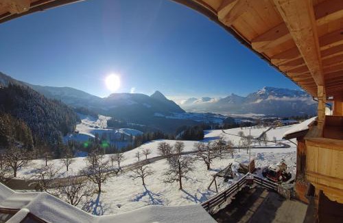Reith im Alpbachtal Hotel | Pet-Friendly Retreat at Hotel & Alpengasthof Pinzgerhof