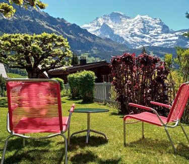 Wengen Hotel | Elegant Hotel Alpenruhe - Vintage Design & Pet Friendly Stay