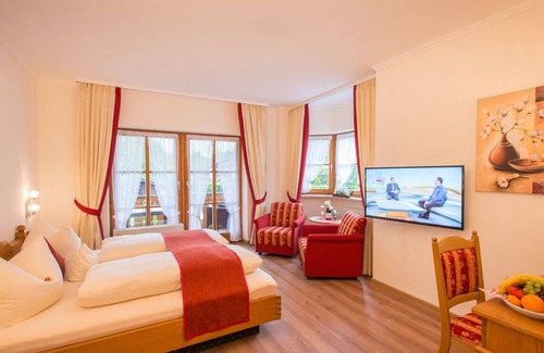 Grainau Hotel | Experience Hotel Alpspitz B&B: Top-Rated with Breakfast Included
