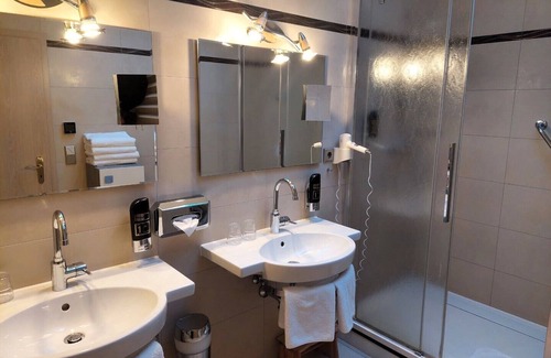 Sud Hotel | Welcoming Hotel Alt Connewitz: Spa & Family-Friendly Stay