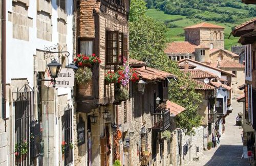 Santillana del Mar Hotel | Discover Family-Friendly Comfort at Hotel Altamira