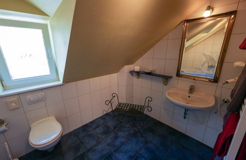 Ediger Hotel | Discover Comfort at Hotel Alte Bürgermeisterei with Breakfast