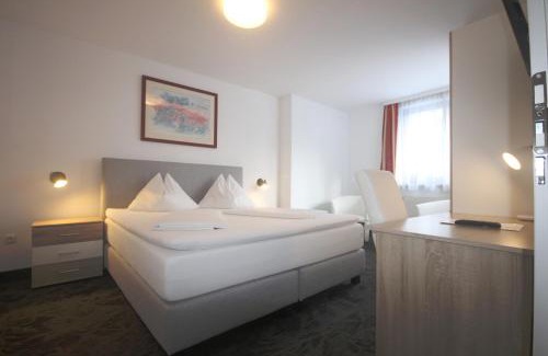 Vienna Hotel | Discover Hotel Altmann: Rated 9/10 with Hot Tub & Breakfast