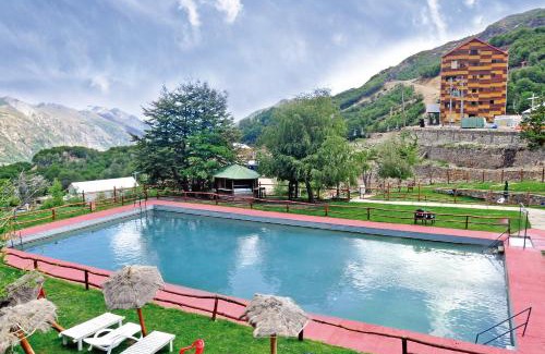 Pinto Hotel | Discover Hotel Alto Nevados: Family-Friendly with Pool & Hot Tub