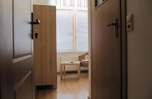 Coppenbrugge Hotel | Convenient Hotel am Bahnhof with Family-Friendly Amenities