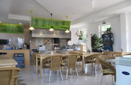 Coppenbrugge Hotel | Convenient Hotel am Bahnhof with Family-Friendly Amenities