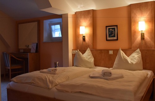 Weilburg Hotel | Discover Comfort at Hotel am Bahnhof with Family-Friendly Amenities