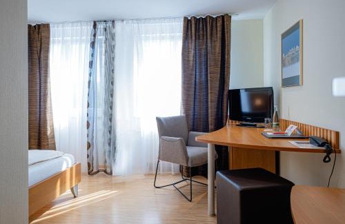 Buhl Hotel | Discover Hotel Am Froschbächel: Pet-Friendly Retreat