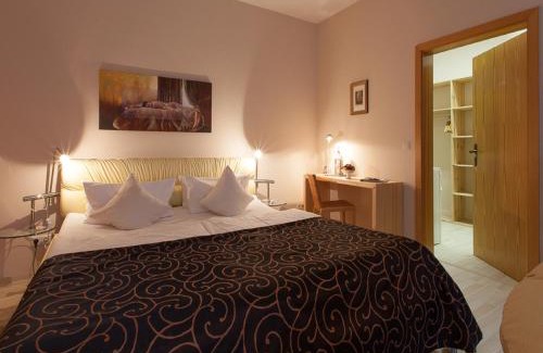 Halberstadt Hotel | Discover Hotel Am Grudenberg: Pet-Friendly with Breakfast