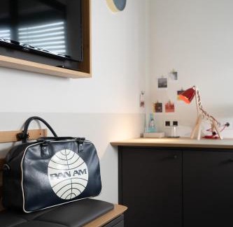 Kahl Hotel | Explore Hotel Am Leinritt: Family-Friendly with Pool Access