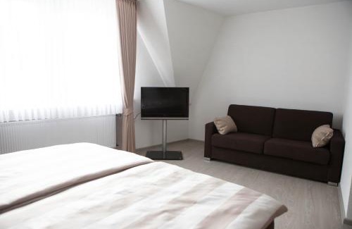 Cochem Hotel | Inviting Hotel am Markt with Breakfast & Child-Friendly Amenities