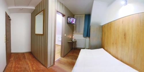 Oebisfelde Hotel | Pet-Friendly Comfort at Hotel Am Markt with Breakfast Included